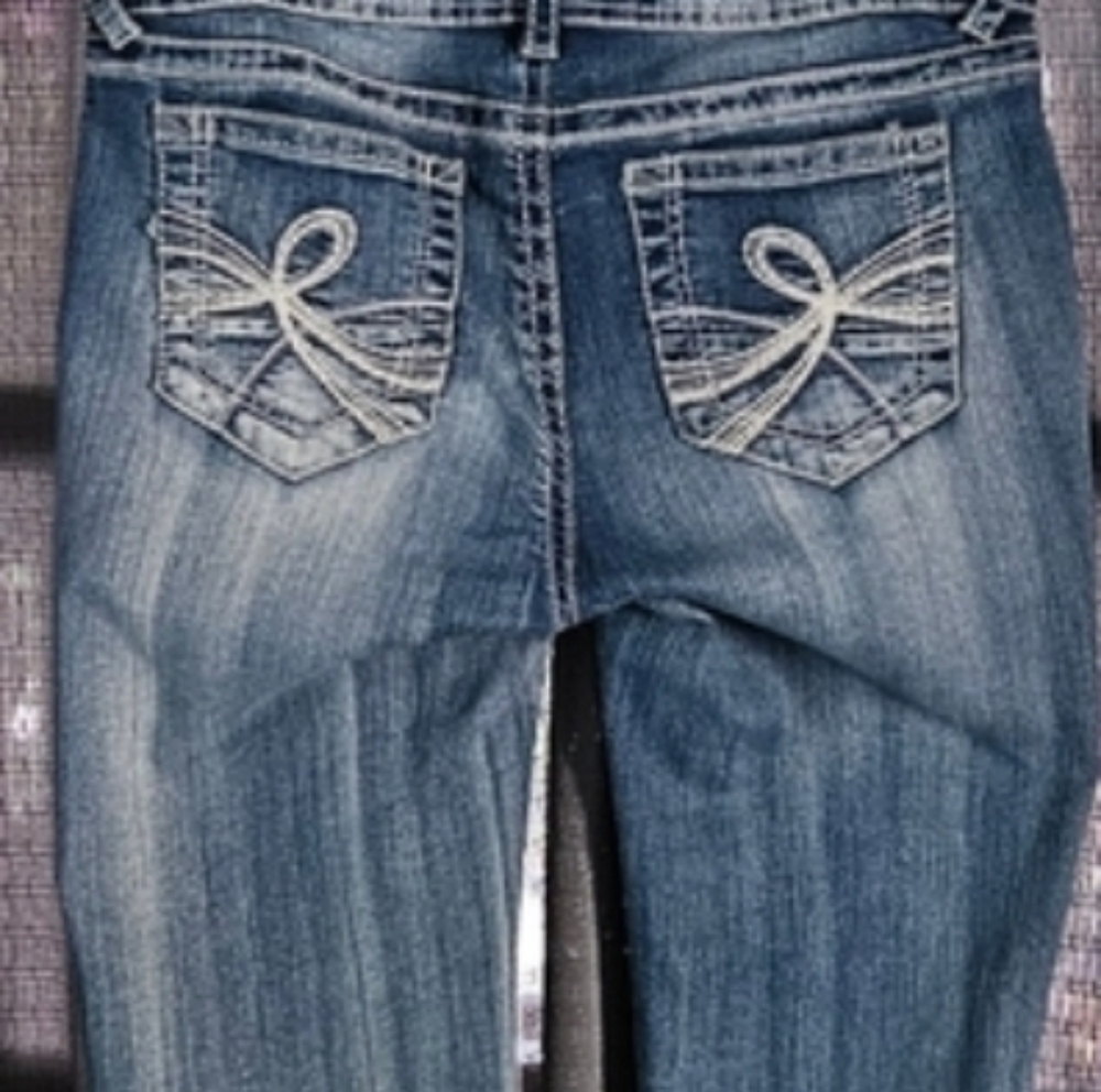 Juniors' WallFlower Like New Bootcut Jeans Sz 9 Inseam 32"